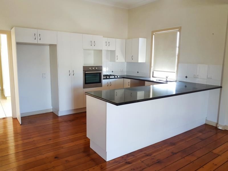 128 Stanley Street, Allenstown QLD 4700